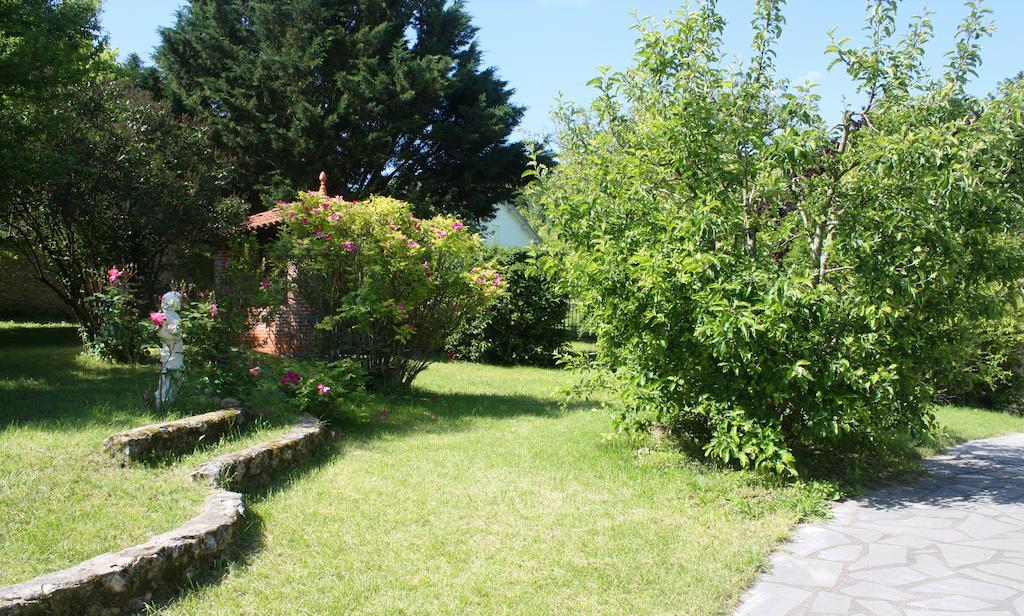 Relais De La Ganache Bed & Breakfast Saint-Astier  Екстериор снимка